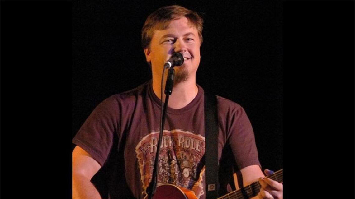 SC musician Edwin McCain beat addiction. Here’s how he uses music to give back