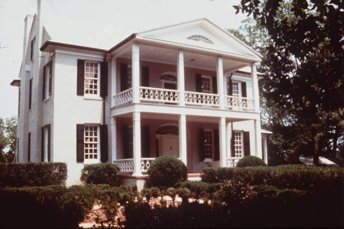 Tours are available if you want to visit the house at Rose Hill Plantation.