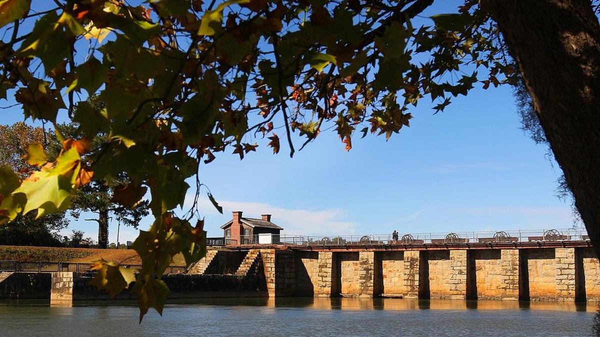 The leaves are changing and starting to fall. Autumn is has arrived at the Riverfront Park on the Columbia Canal.