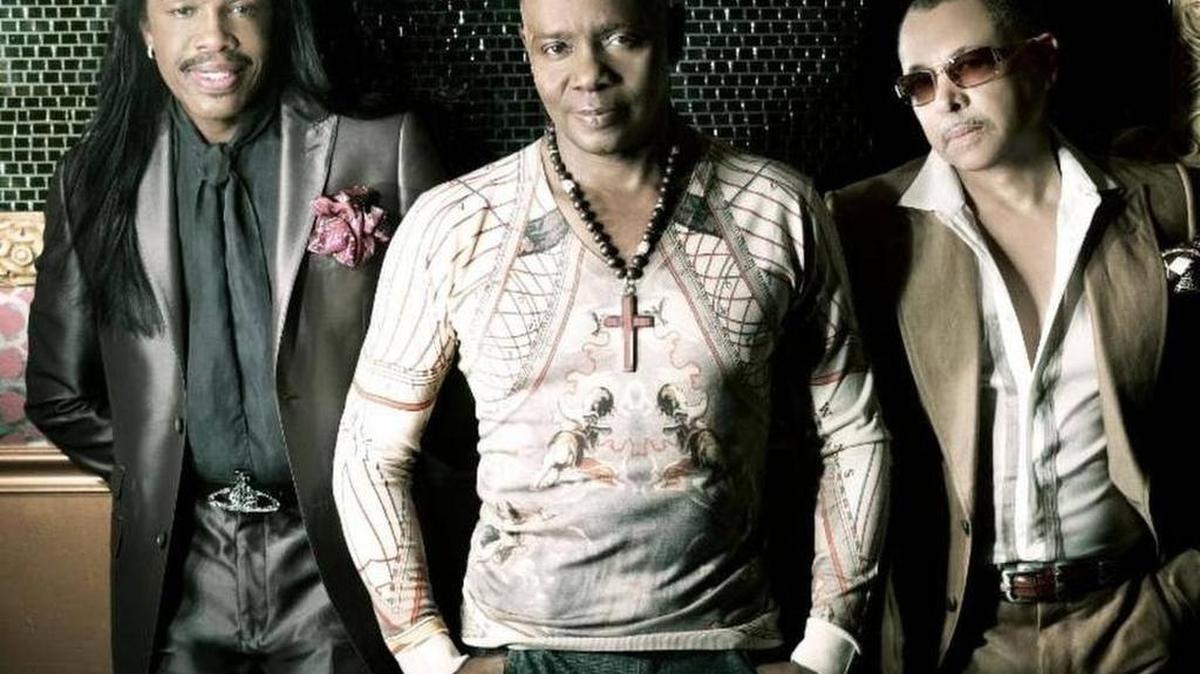 Earth, Wind & Fire.