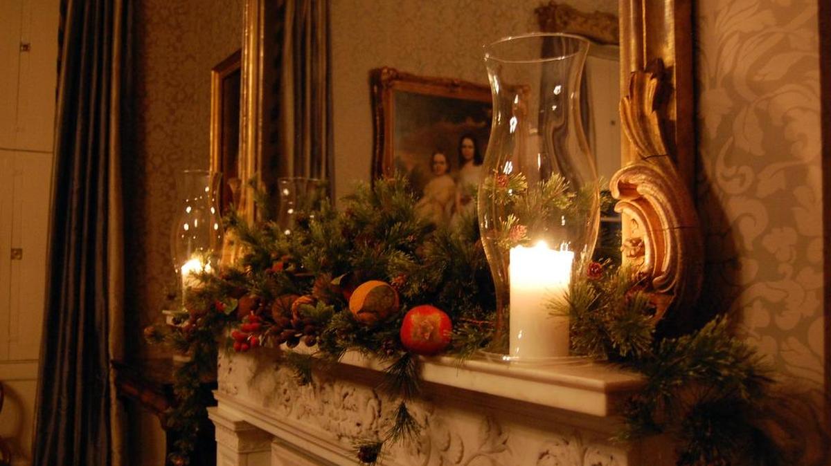 A decorated mantel at the Hampton-Preston Mansion.