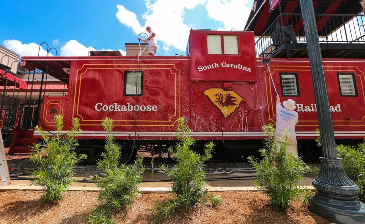 Check out the iconic railroad car Cockabooses on the plaza.
