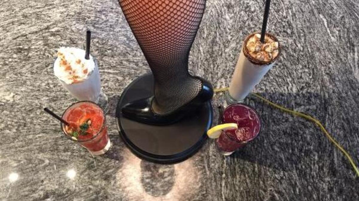 Drinks clockwise: S’mores Shake-tail, Dazed and Infused Blueberry Lemonade, a Skinny Strawberry Basil Lemonade and a (non-alcoholic) Pumpkin spice milkshake