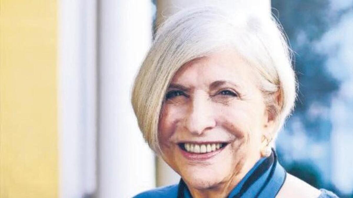 Nathalie Dupree.