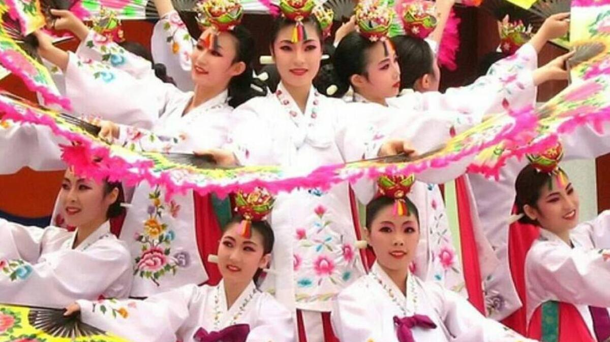 A traditional Korean fan dancing demonstration will be part of this year’s Columbia Korean Festival on Saturday, Oct. 31.