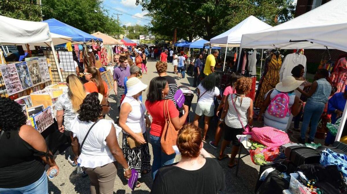 Explore a variety of outdoor vendors selling food, beverages, art and other crafts at the 40th annual Jubilee: Festival of Black History & Culture.