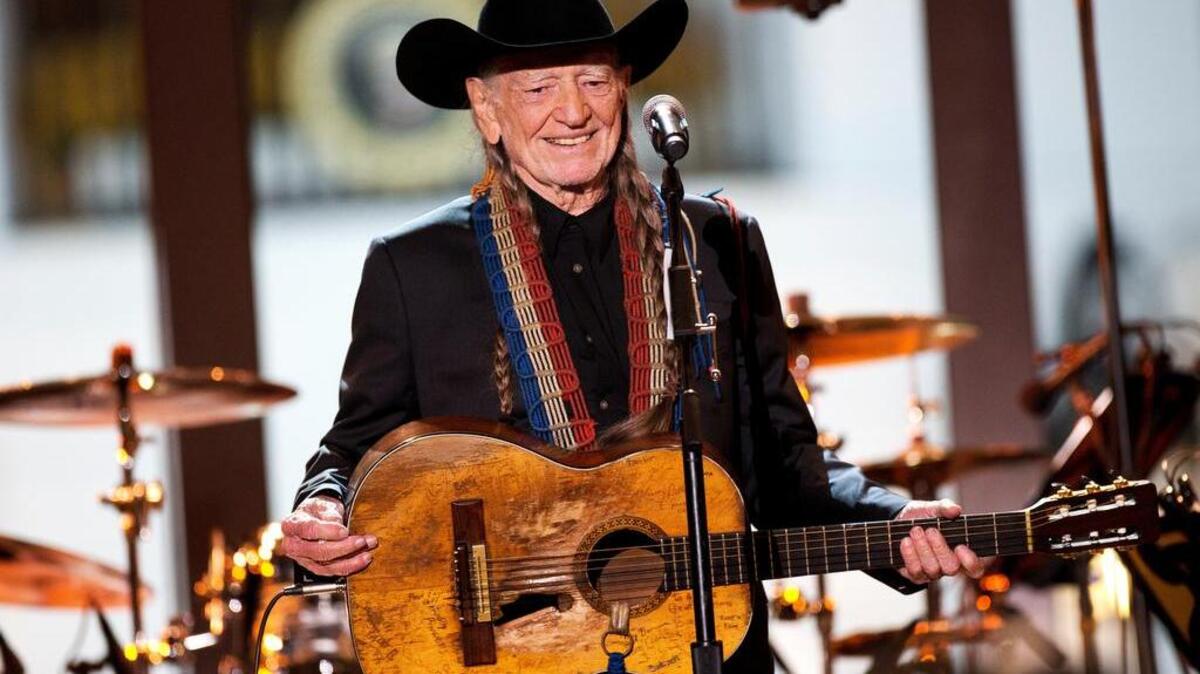 Singer Willie Nelson performs at the White House in 2014.