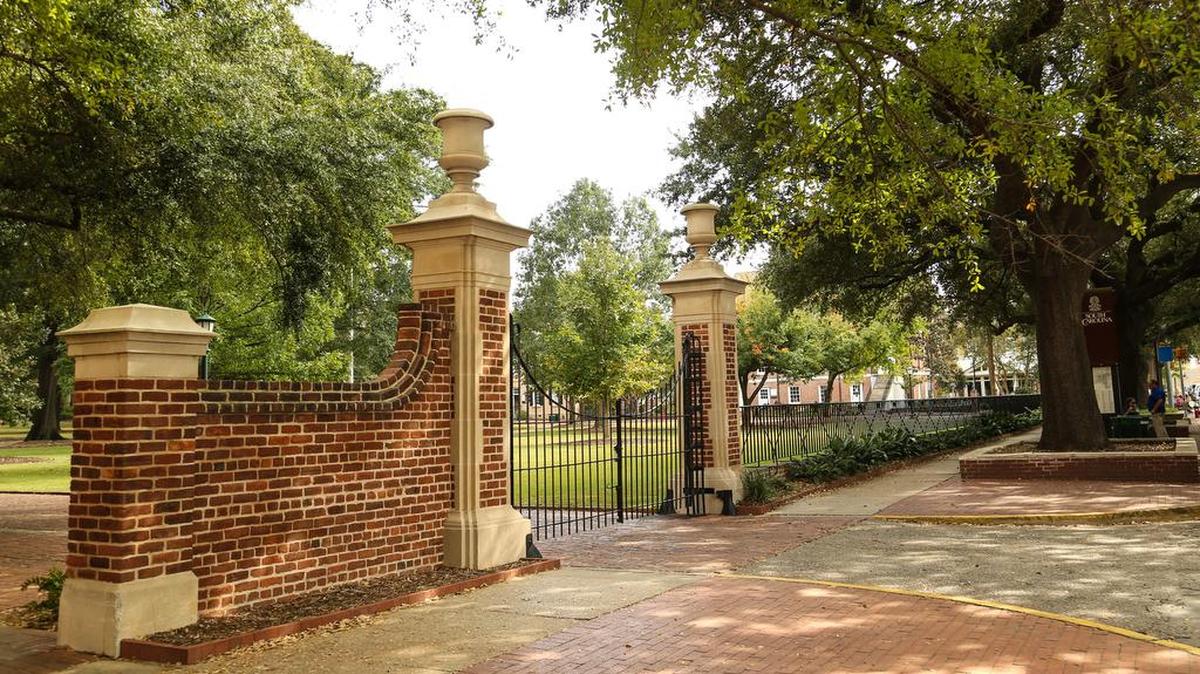 The original Horseshoe’s wall was constructed in 1835 and 1836 to deter students from sneaking off campus to visit Columbia’s taverns. Students climbed the wall.