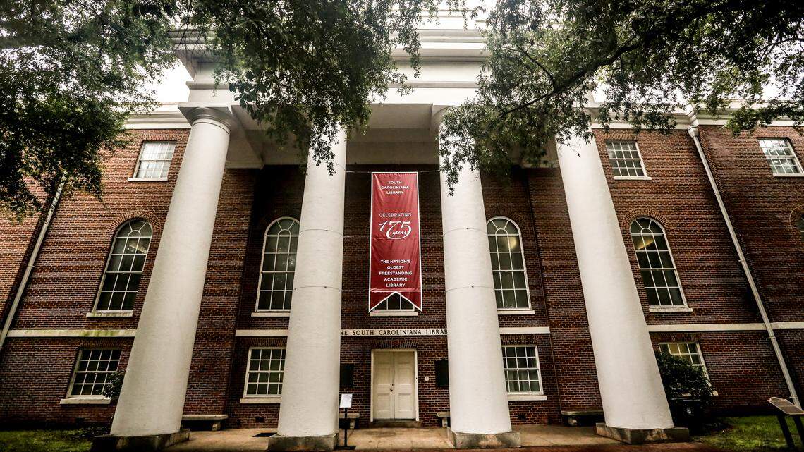 Here’s how to get free textbooks (and possibly improve your grade) at USC