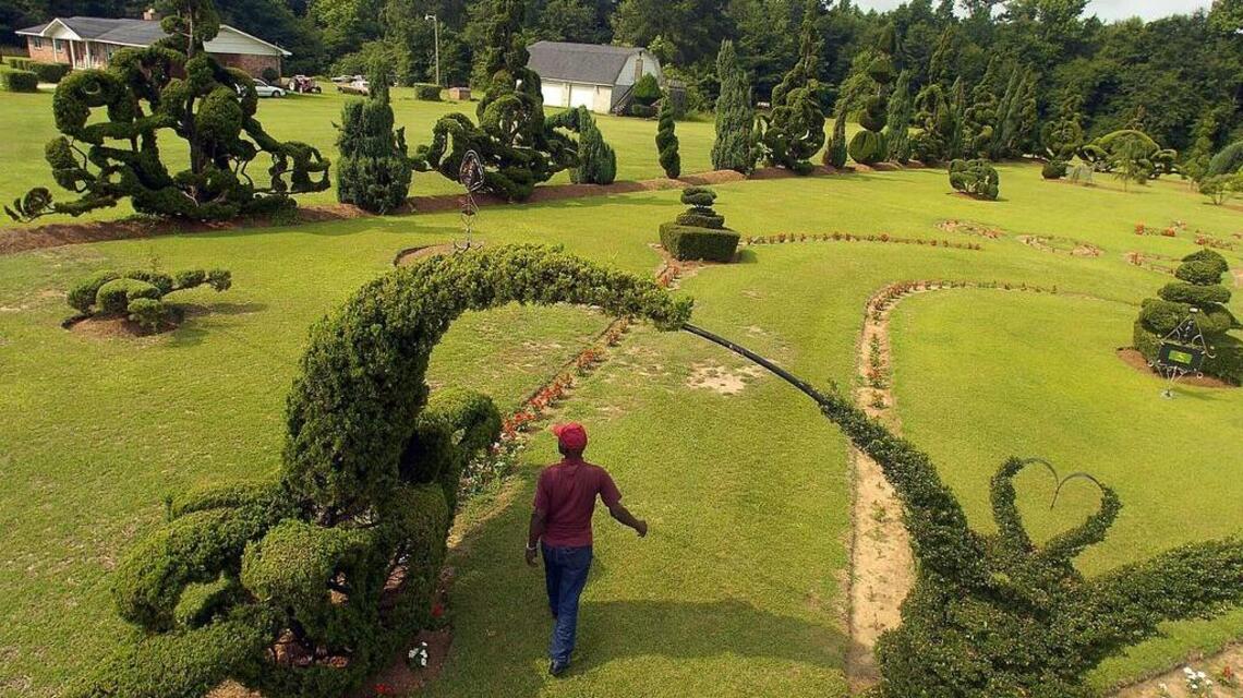 Symposium digs into children’s garden trend