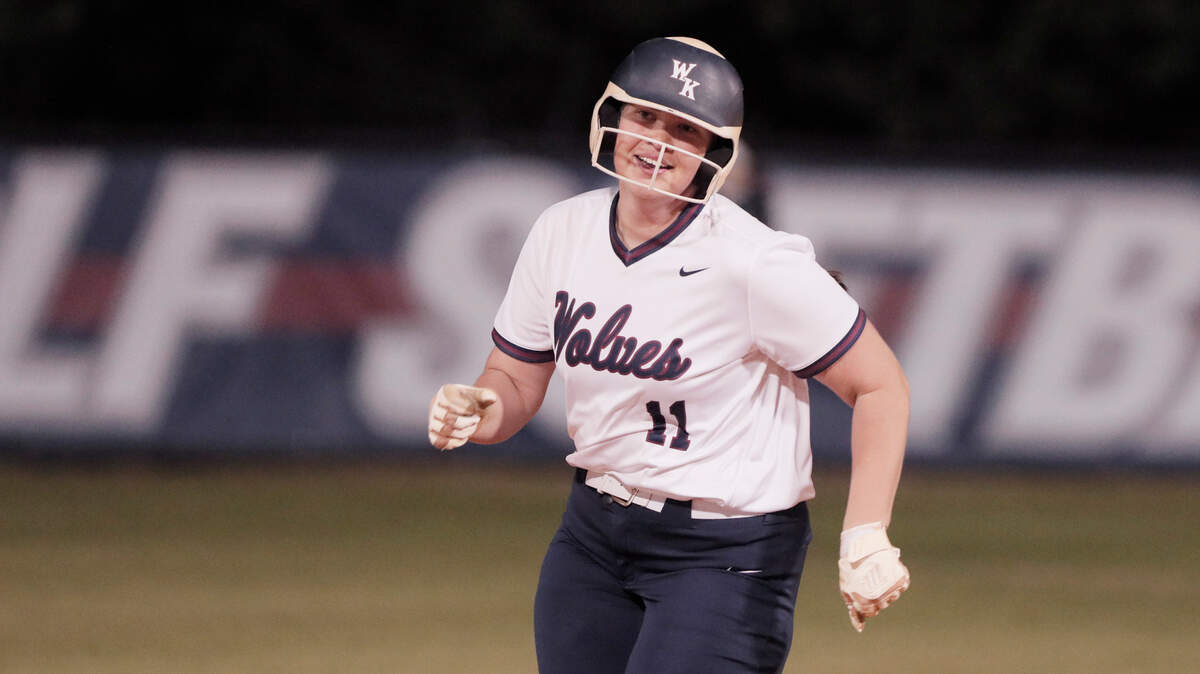White Knoll’s Abby Gates hit a home run against Chapin on Tuesday, March 29, 2022.