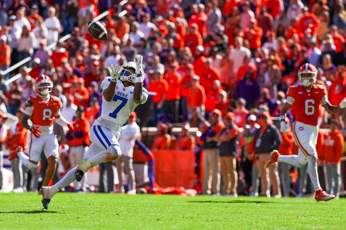 CLEMSON, SOUTH CAROLINA - NOVEMBER 01: Que'Sean Brown #7 of the Duke Blue Devils catches a pass for a touchdown during the first half of a football game against the Clemson Tigers at Memorial Stadium on November 01, 2025 in Clemson, South Carolina.