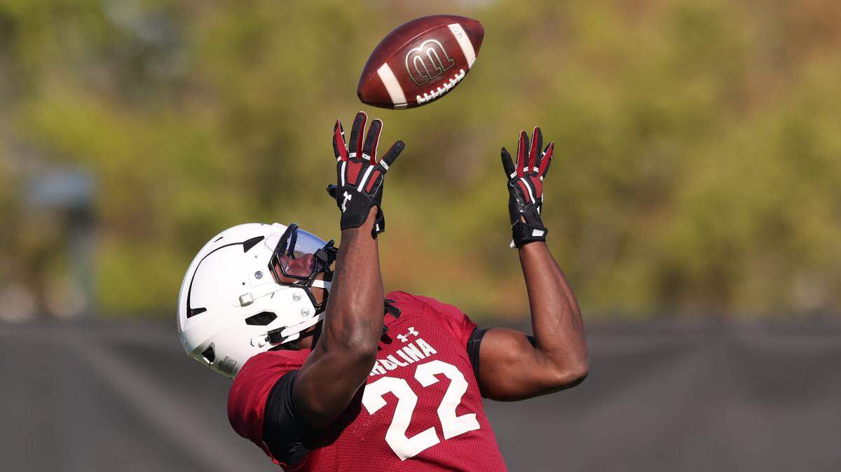 South Carolina running back Jawarn Howell (22) pulls in a pass during practice in Columbia on Wednesday, March 18, 2026.


