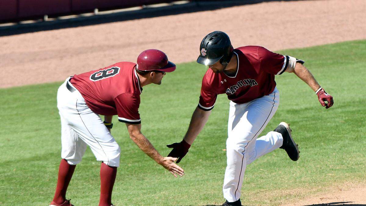 Andrew Eyster and South Carolina faces off this weekend with No. 1 Texas.