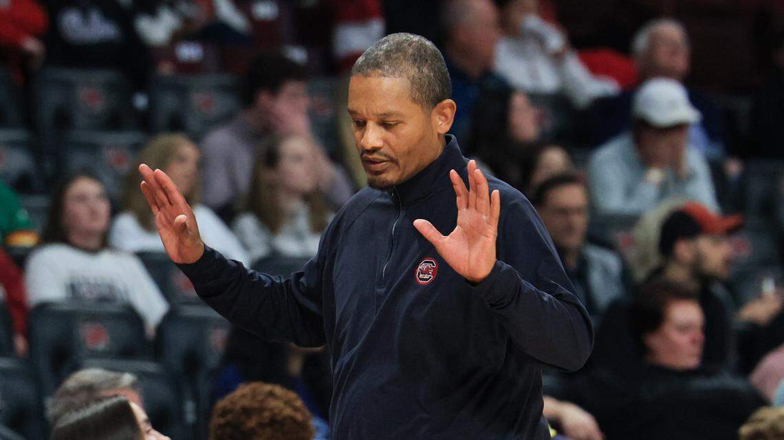 What Lamont Paris said as South Carolina MBB takes down Oklahoma at home