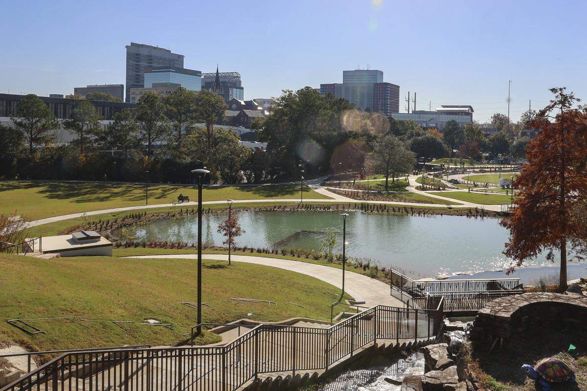 A view of Finlay Park and the city of Columbia skyline from Overlook Plaza.