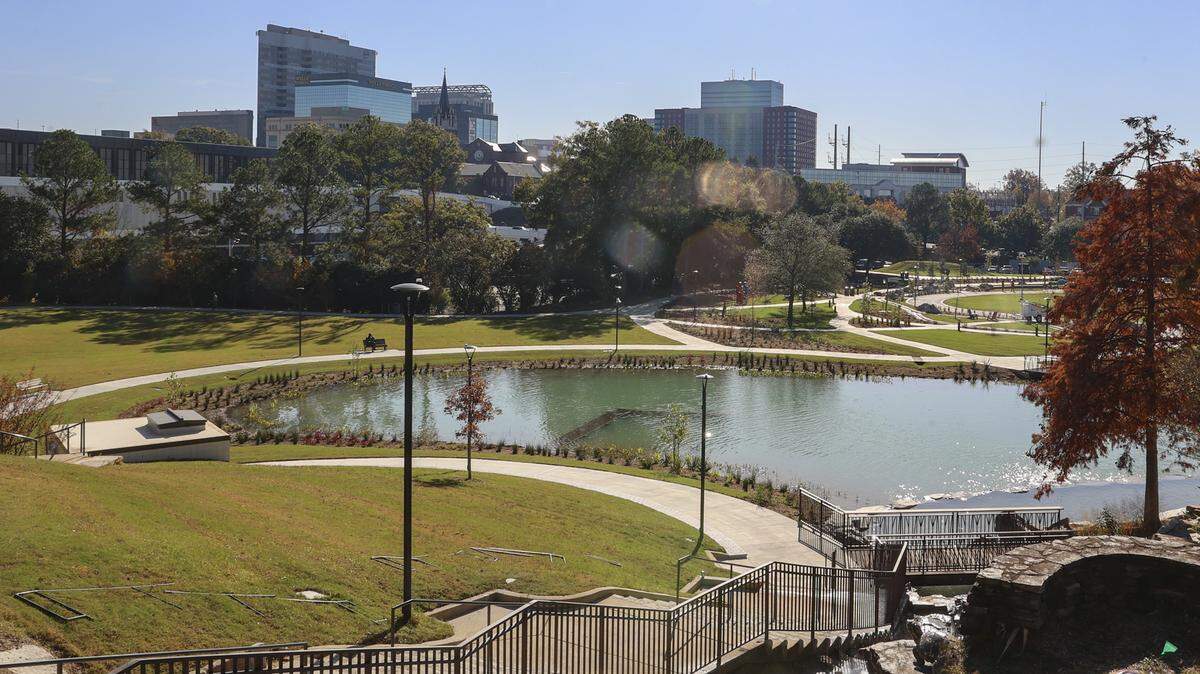 A view of Finlay Park and the city of Columbia skyline from Overlook Plaza.