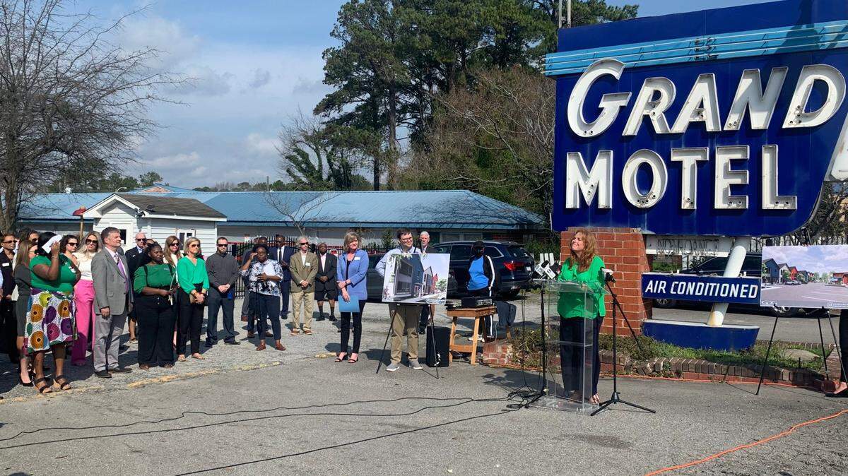 Lila Anna Sauls, president and CEO of Columbia nonprofit Homeless No More, was joined by board members and community residents Feb. 23 to announce a new mixed-rate affordable housing development at the site of Columbia’s Grand Motel, at 3003 Two Notch Rd.