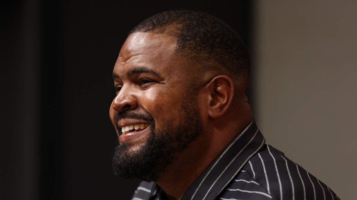 Travian Robertson climbs coaching ladder to USC with plenty of Gamecock ties along way