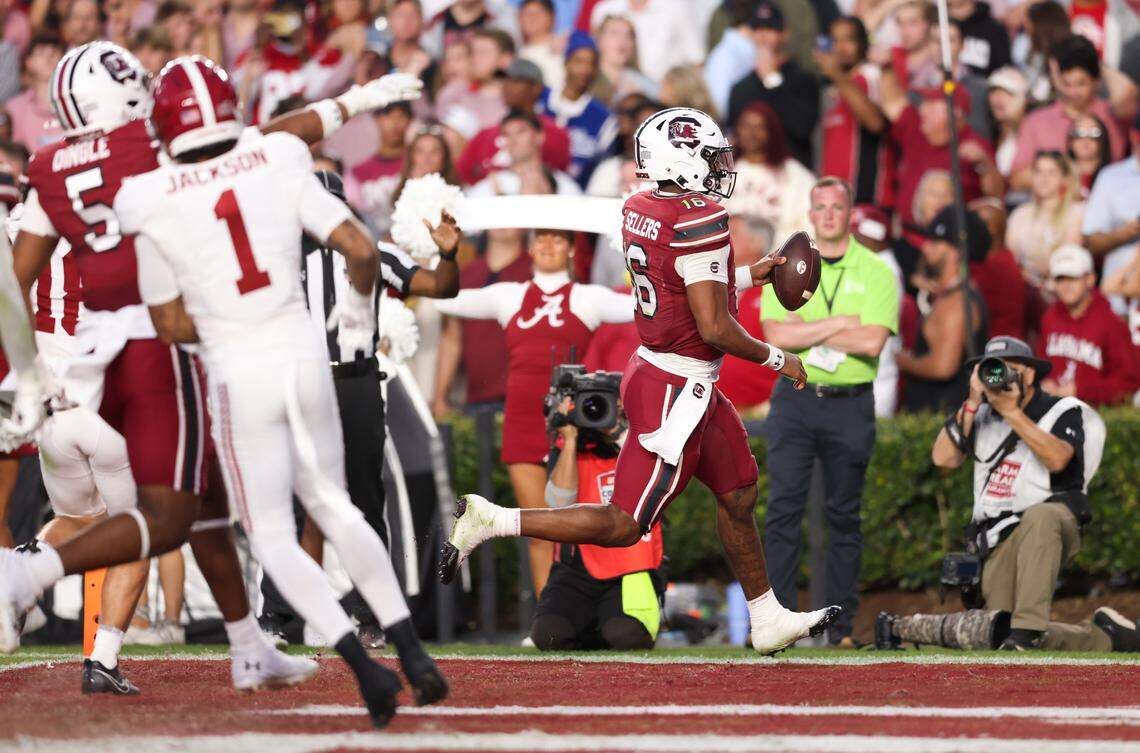 South Carolina quarterback LanNorris Sellers (16) scores a touchdown during the Gamecocks’ game against Alabama at Williams-Brice Stadium in Columbia on Saturday, October 25, 2025.