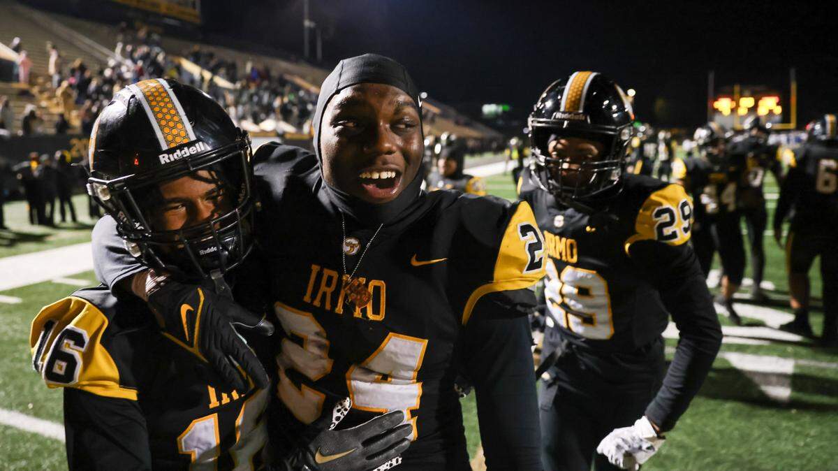 Irmo celebrates its win over White Knoll on Friday in the Class 5A Division II Lower State championship game.