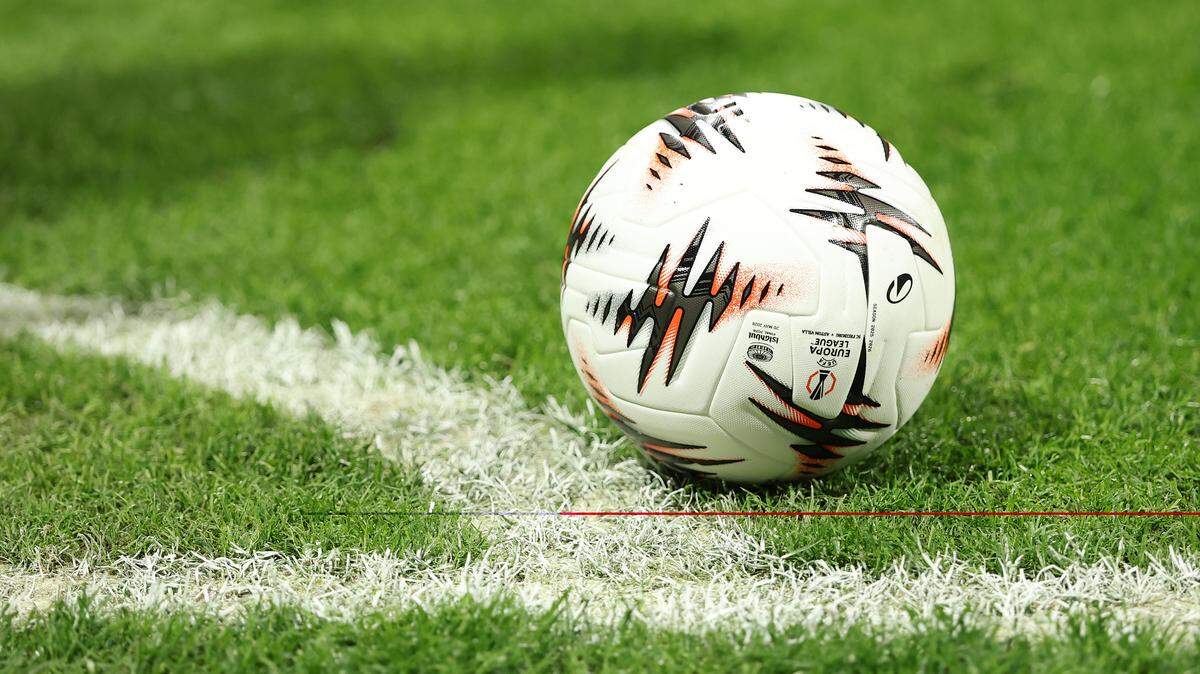 Vote for 2026 Midlands High School Boys and Girls Soccer Players of the Year.