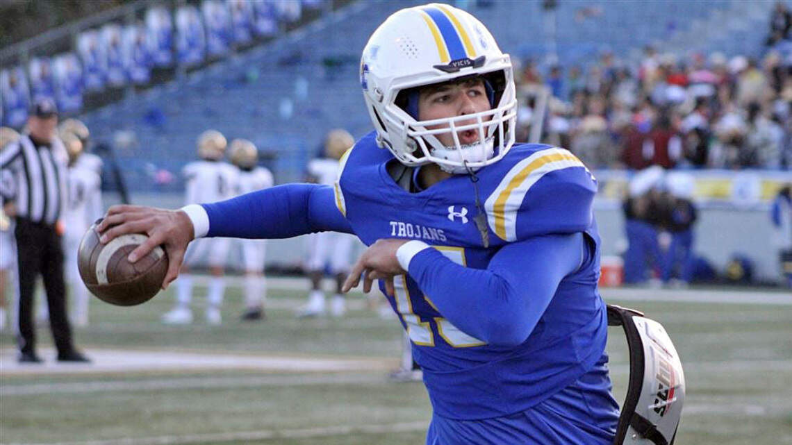 Fast-rising QB prospect takes in South Carolina, Clemson on latest recruiting swing