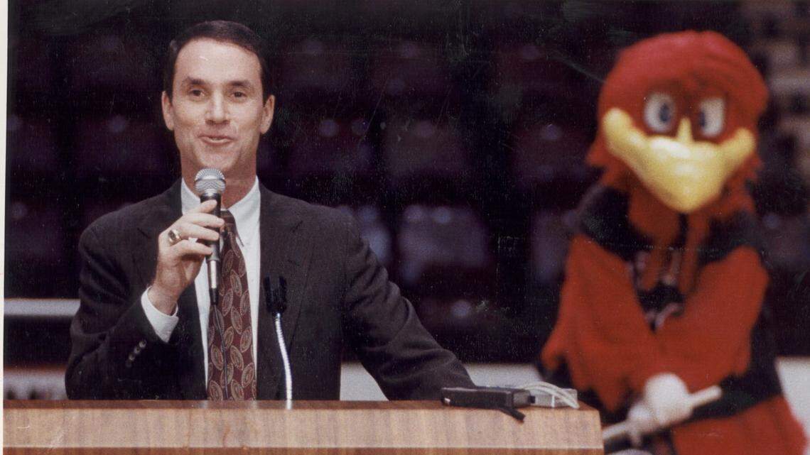 Eddie Fogler coached eight seasons at South Carolina (1993-94 to 2000-01).