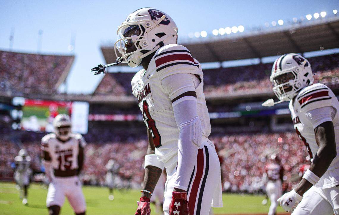 South Carolina’s Mazeo Bennett reacts as the Gamecocks face Alabama on Saturday at Bryant-Denny Stadium in Tuscaloosa.