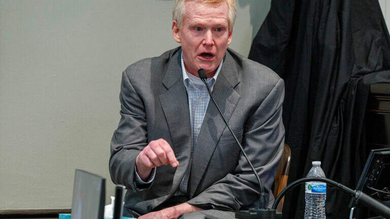 To convince jury he’s being truthful about killings, Murdaugh admits he lied for years