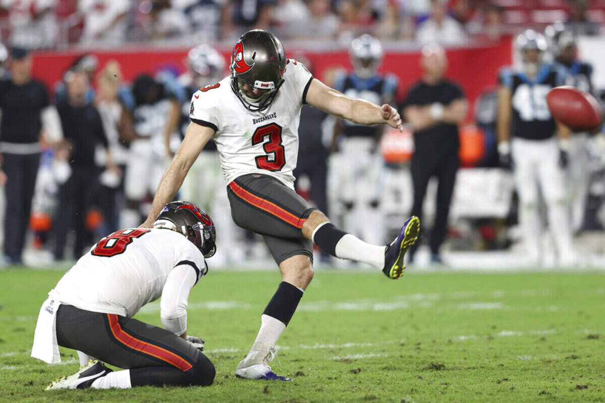Tampa Bay Buccaneers’ Ryan Succop (3) kicks a field goal against the Carolina Panthers during the second half of an NFL football game Sunday, Jan. 9, 2022, in Tampa, Fla.