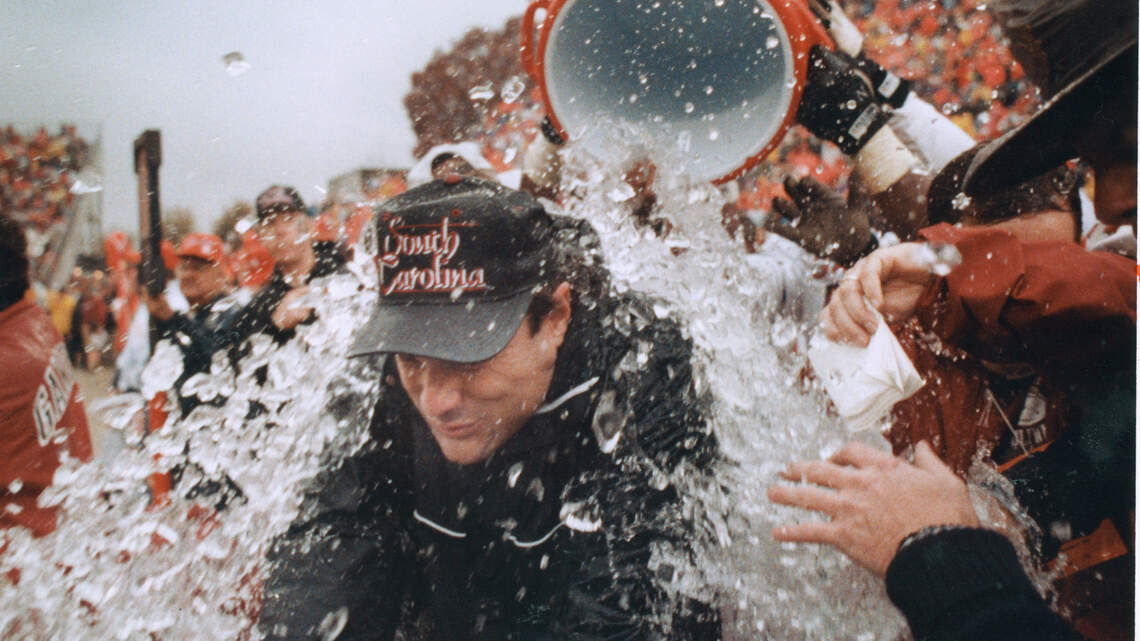 Blast from the past: Sparky Woods is back (on USC’s schedule)