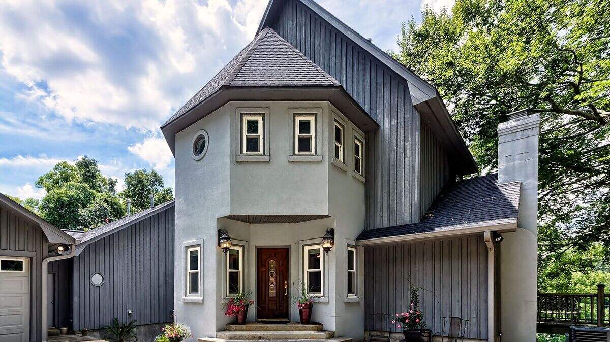 The front view of a home for sale on Saluda River in West Columbia.