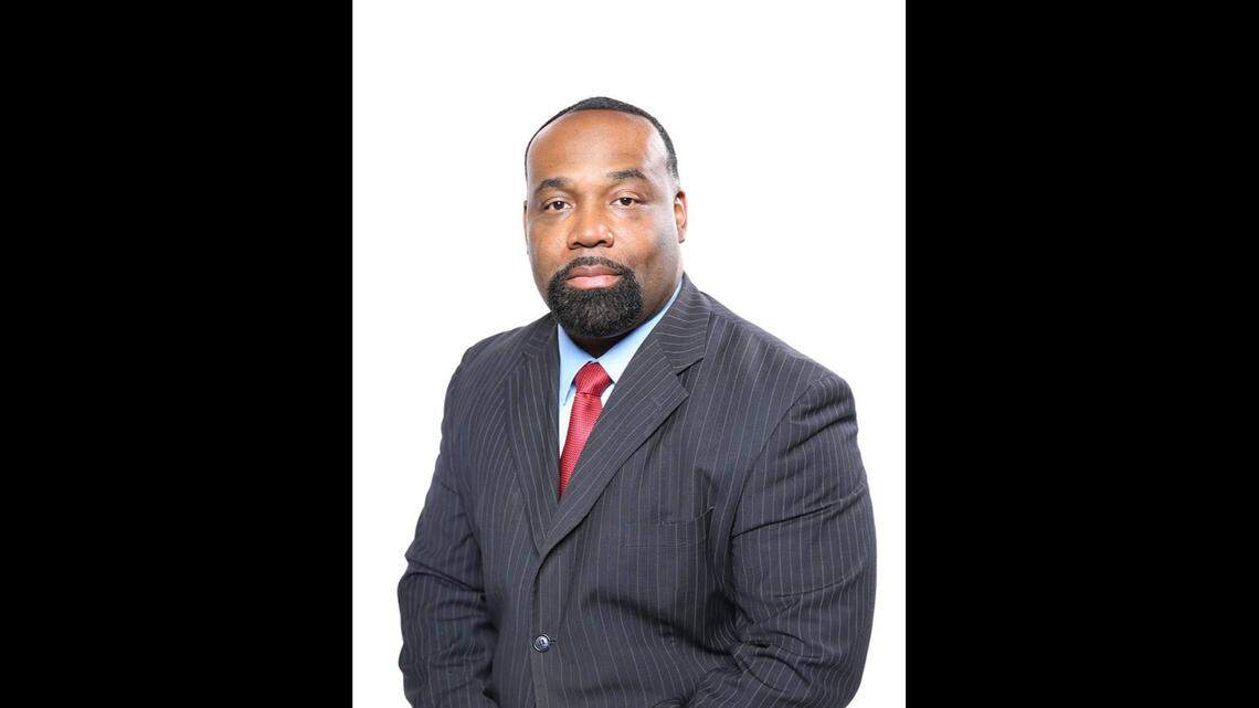 Tony McElveen ran for mayor of Florence in 2016. The next year, federal investigators say he committed bank fraud.