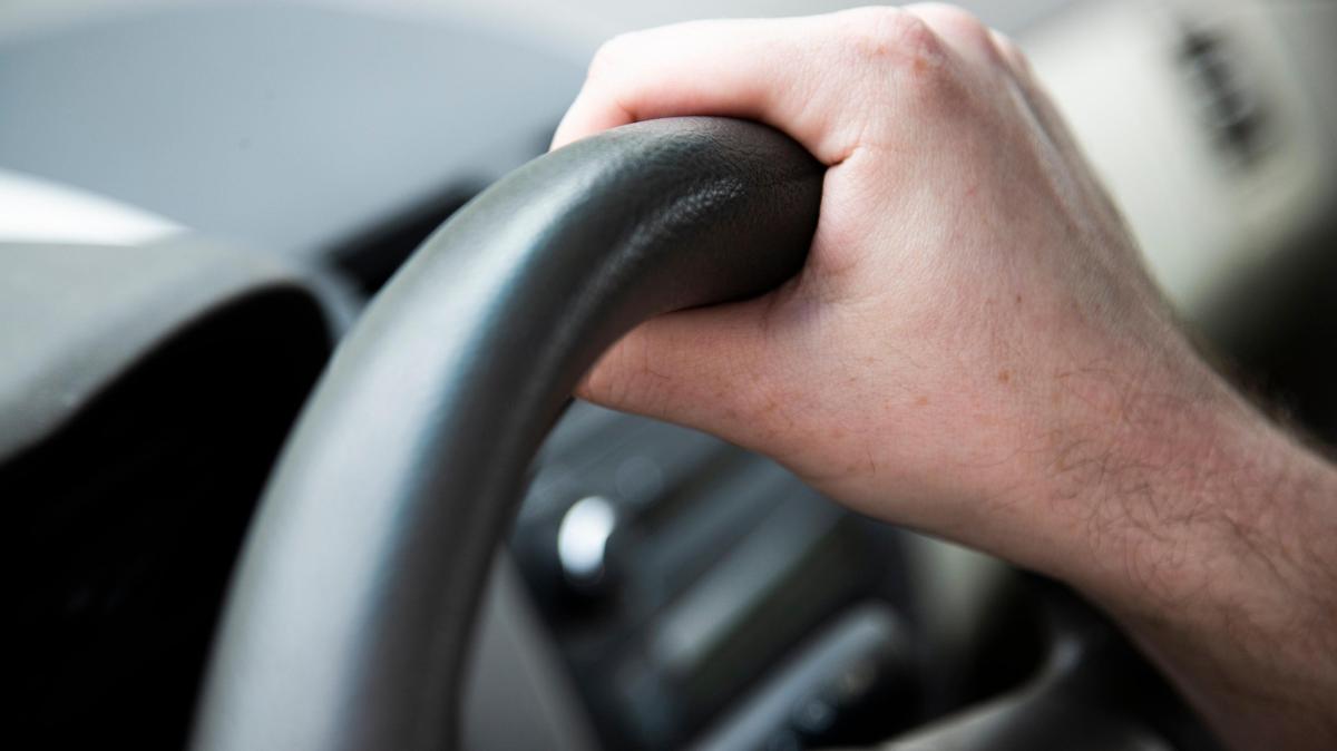 CMPD will distribute free steering wheel locks to Kia and Hyundai owners.