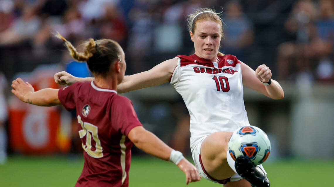Gamecocks hold back FSU attack, finish in draw vs. No. 1 Seminoles