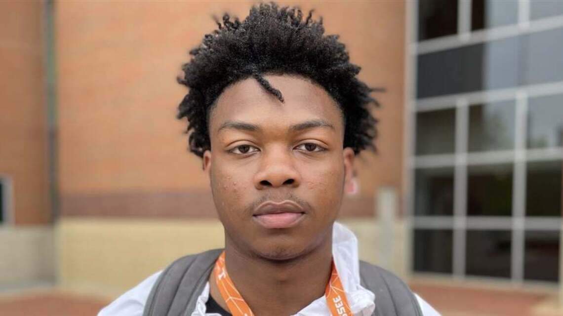 Gamecocks DB target prepares for Mother’s Day commitment reveal