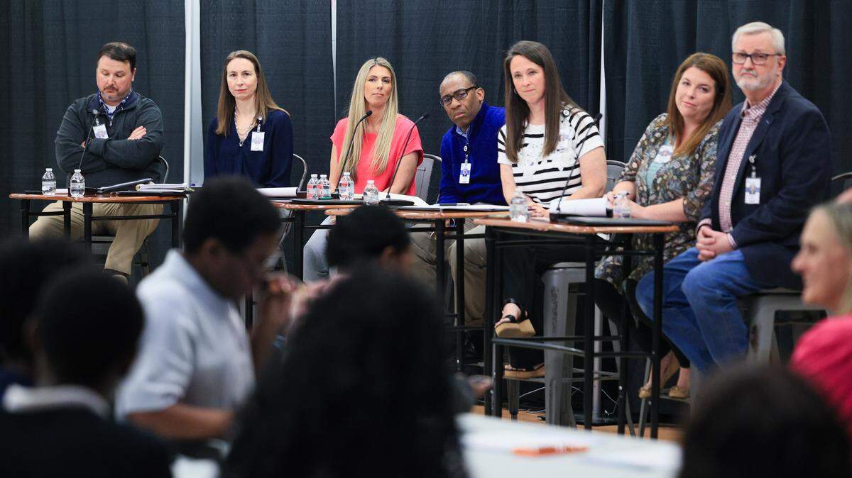 The Lexington 1 School Board listens to River Bluff High School students during a community discussion on Thursday, March 19, 2026. Board member Katie McCown described a fashion show organized by the students as “vulgar” and “ghetto,” and apologized at the end of the meeting. 
