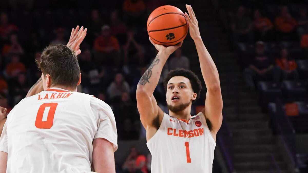 Clemson guard Chase Hunter (1) shoots against Georgia Tech during the first half at Littlejohn Coliseum in Clemson, S.C. Tuesday, February 4, 2025.