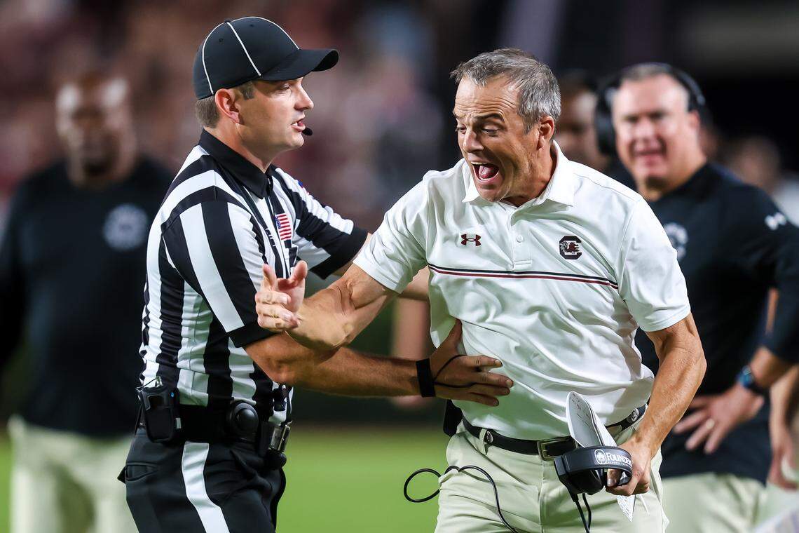 South Carolina Gamecocks head coach Shane Beamer reacts to the play that knocked out his QB quarterback LaNorris Sellers (16) against the Vanderbilt Commodores in the second quarter at Williams-Brice Stadium.