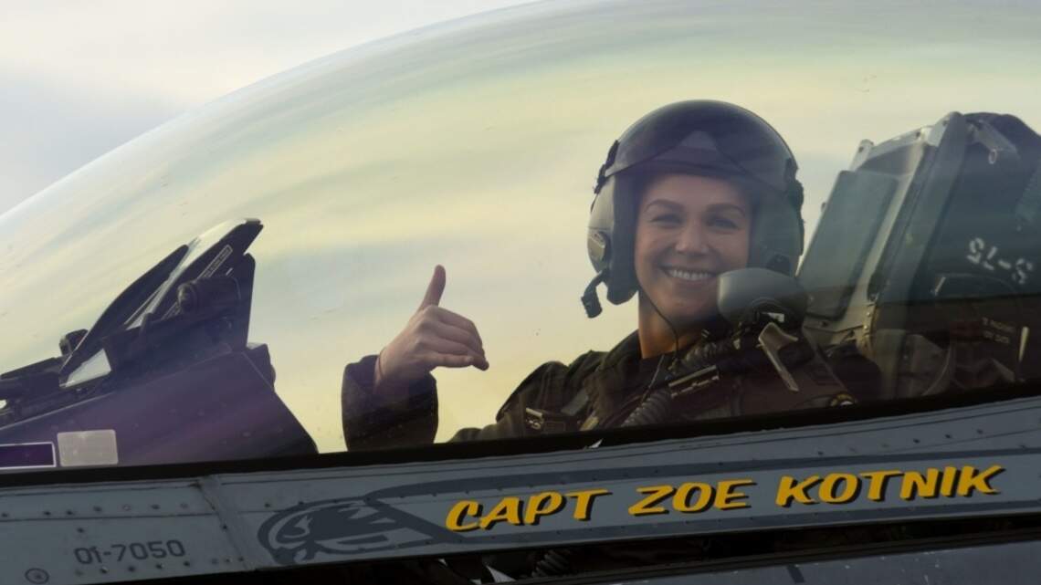First woman to fly solo in air shows based in South Carolina, Air Force says