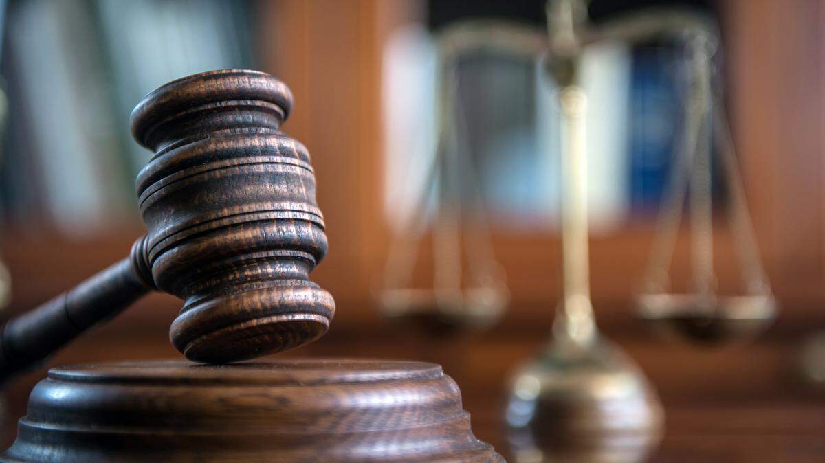 Gavel.