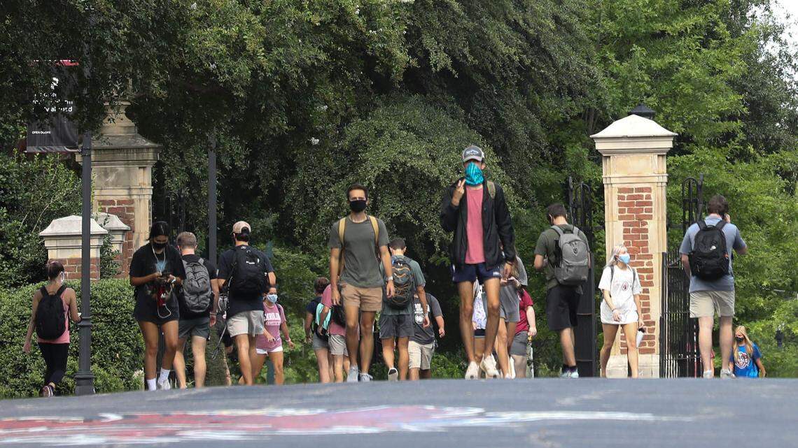 What does Columbia’s new school mask mandate mean for University of South Carolina?