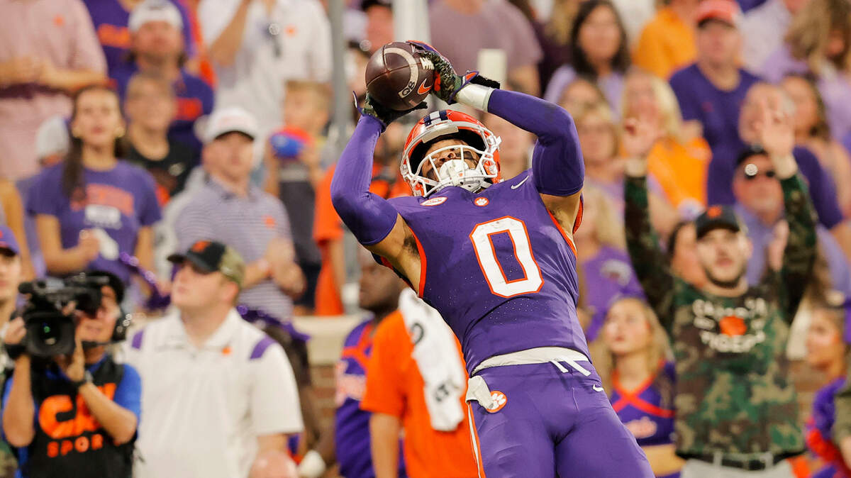 Clemson wide receiver Antonio Williams (0) makes a touchdown catch against Furman during first-half action in Clemson, S.C. on Saturday, Nov. 22, 2025.