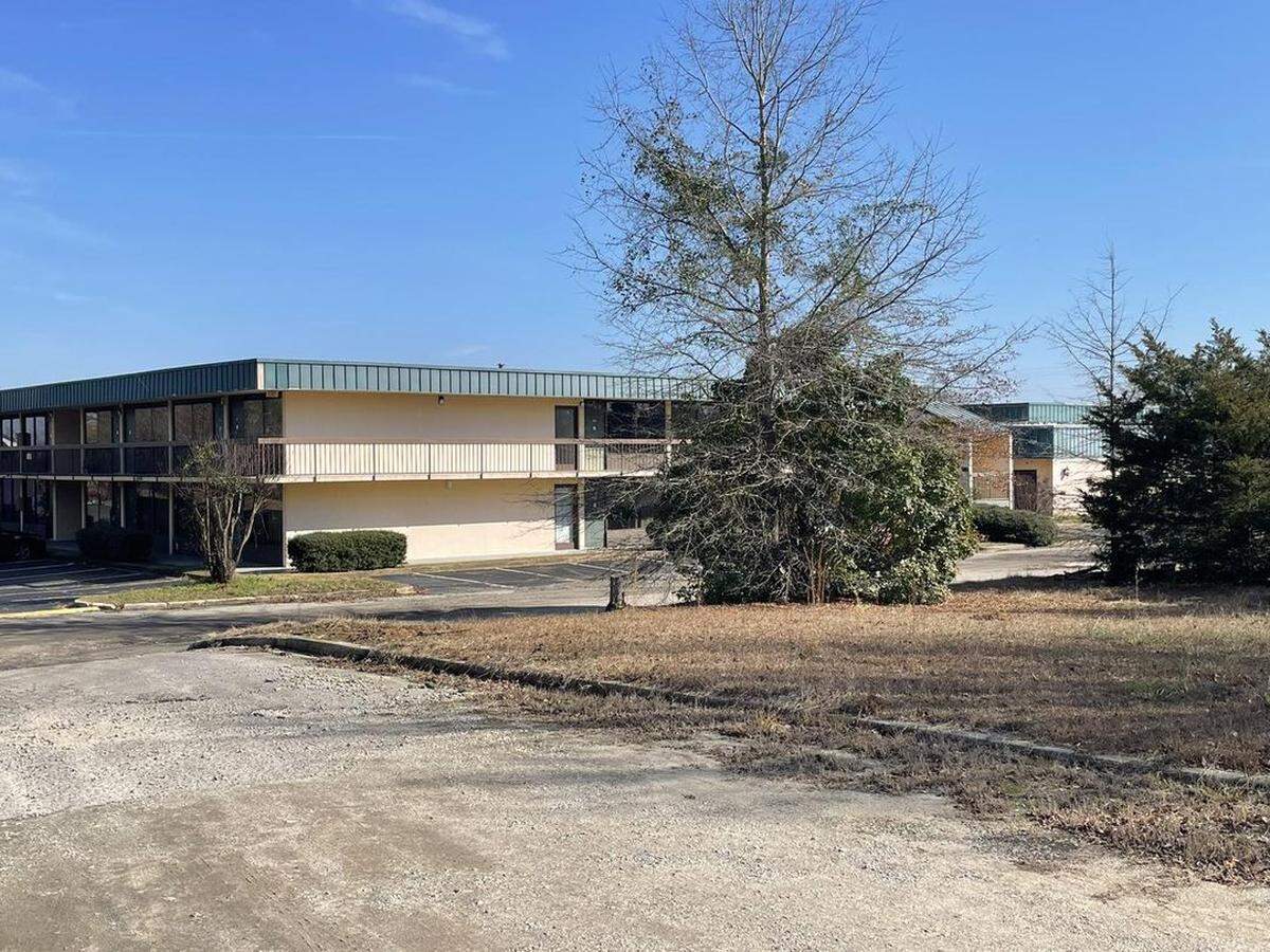 A woman’s body was found in a clothing bin, the Kershaw County Sheriff’s Office said.