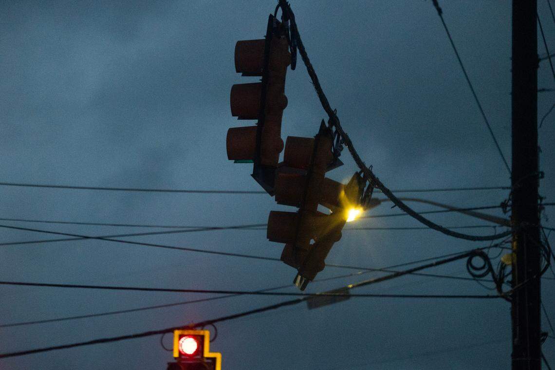 High winds make stop lights swing as Hurricane Helene hits Columbia, South Carolina on Friday, September 27, 2024.