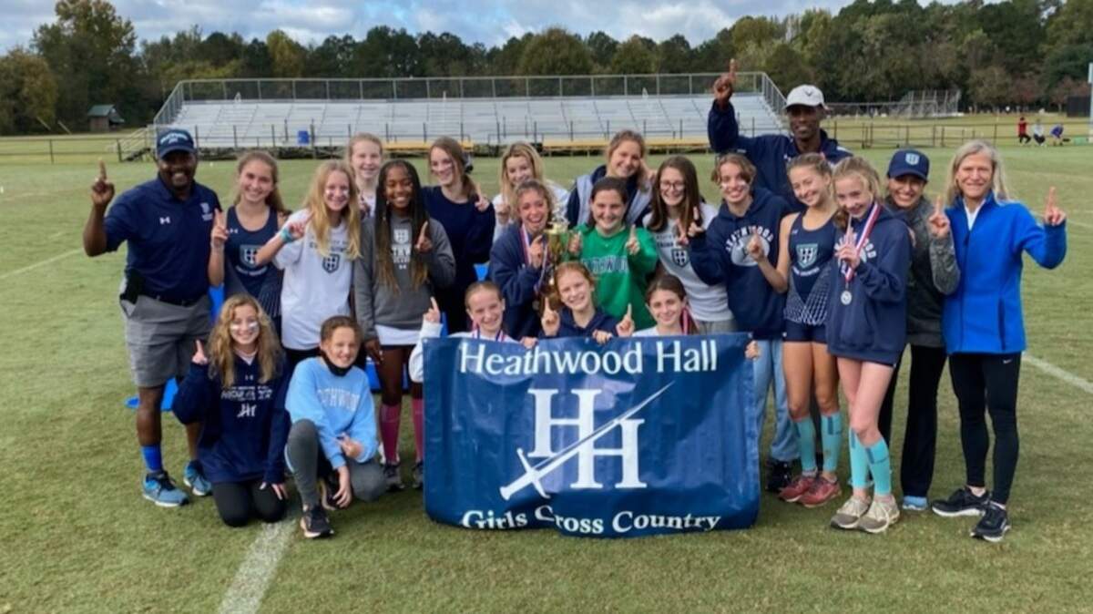 The Heathwood Hall girls cross country team won the 2021 SCISA Class 3A championship on Saturday, Oct. 30, 2021.