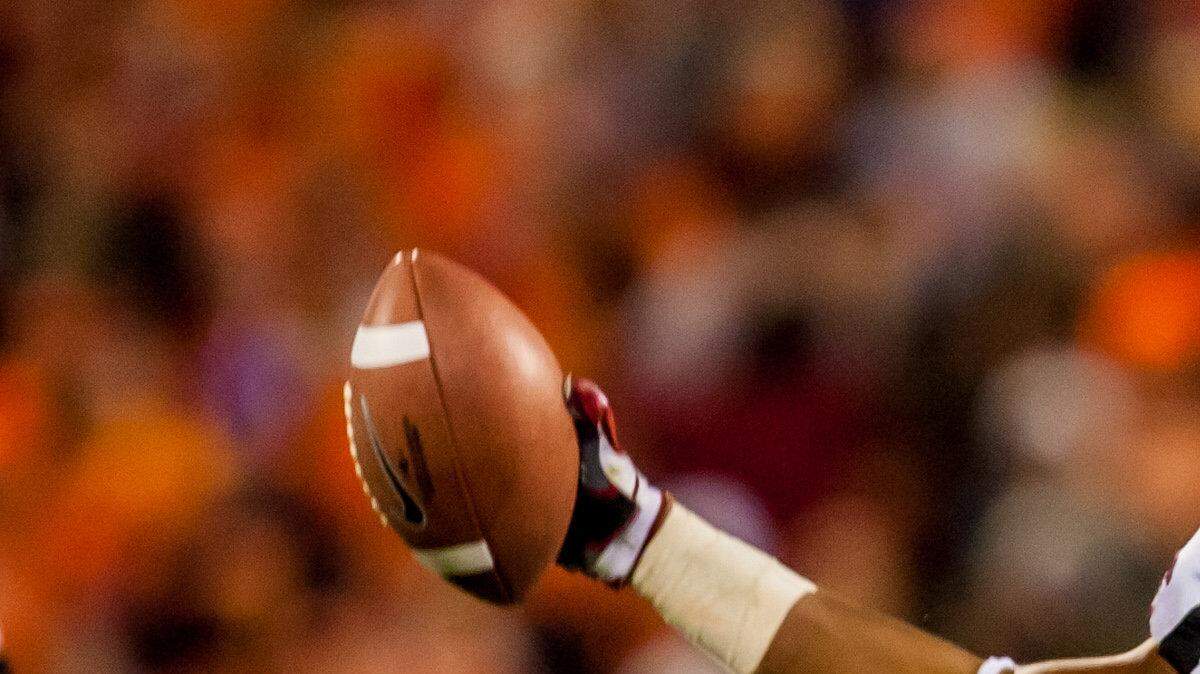 DEVONTE HOLLOMAN, Linebacker, 6-2, 241. NFL.com Grade: 70.5. Bottom Line: Shows off his ability to lay the wood and move in coverage. Could be a solid pick as a Sam 'backer, and a likely candidate to outplay his draft position. — NFL.com