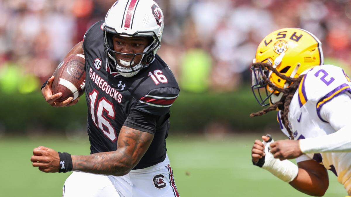 South Carolina quarterback LaNorris Sellers (16) runs the ball during the first half of South Carolina’s game against LSU in Columbia on Saturday, September 14, 2024.