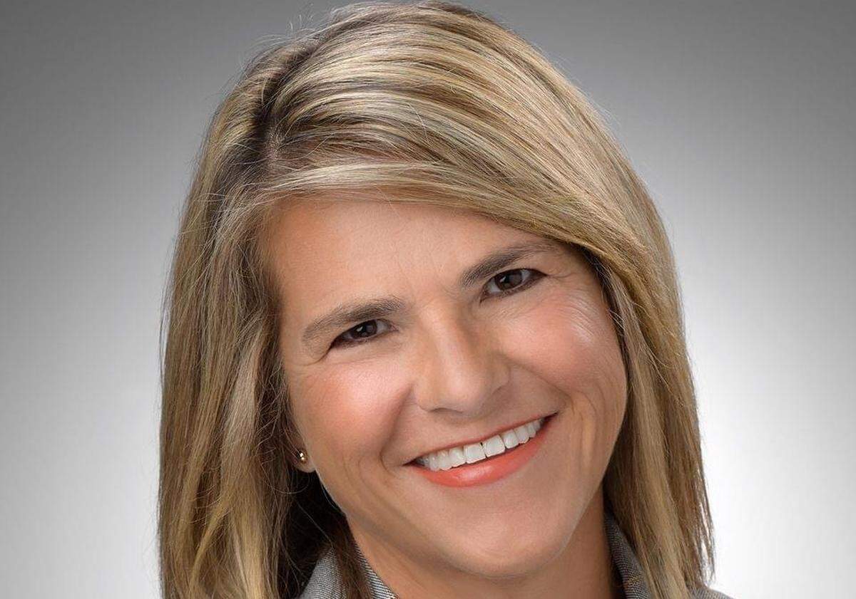 Tracy Robins